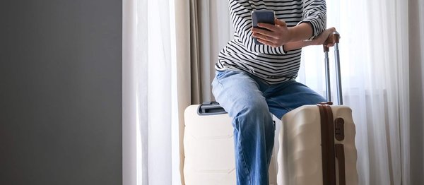 How to find a holiday rental in the Cotswolds with a private gardening area?