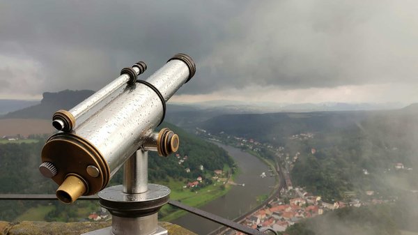 How to verify if a holiday rental in Northumberland is near dark sky observatories?